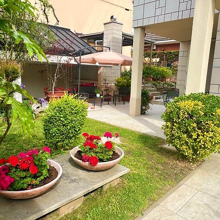 L'Angolo Verde Apartment مونْكالييري المظهر الخارجي الصورة